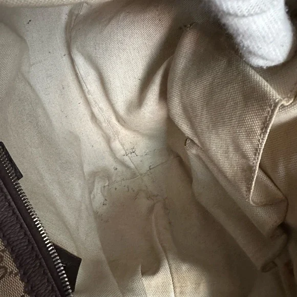 Gucci Hobo Shoulder Bag - Picture 12 of 17